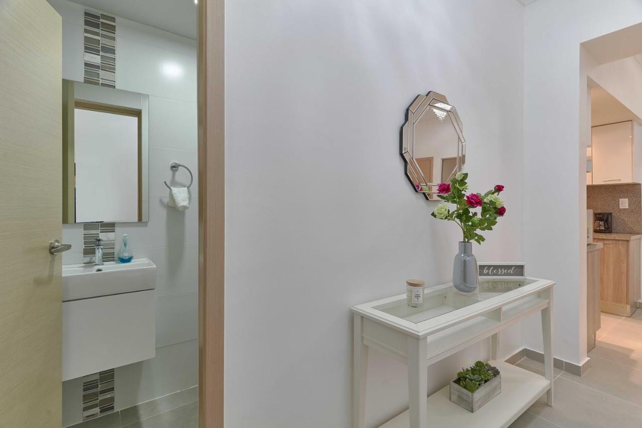 סנטו דומינגו Dom. Rep. Exclusive 2 Bed Apt. Evaristo Morales מראה חיצוני תמונה
